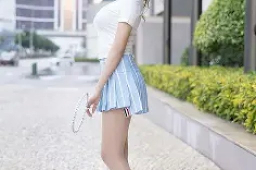 百万网红人设彻底崩塌! 前男友扒出虐狗真相思聪不认女儿是对的