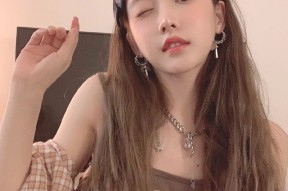女明星和经纪人？娱乐圈第一个公开出柜的明星出现了