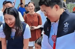 刷到郭晶晶霍启刚给广西洪灾捐8000万我手里的粉都凉了半截——查相那一刻真的五味杂陈